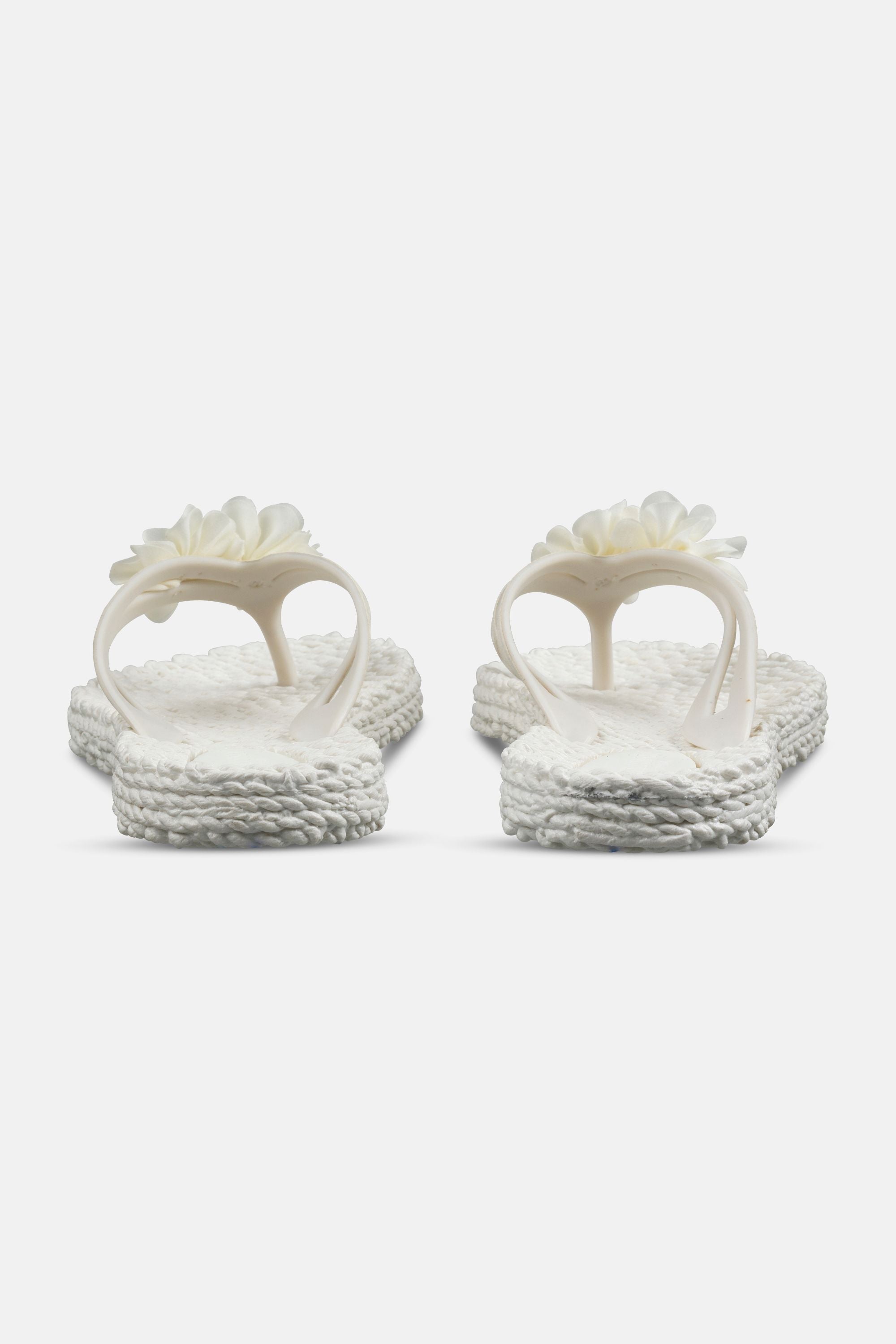 Flip Flops with Flowers - Creme